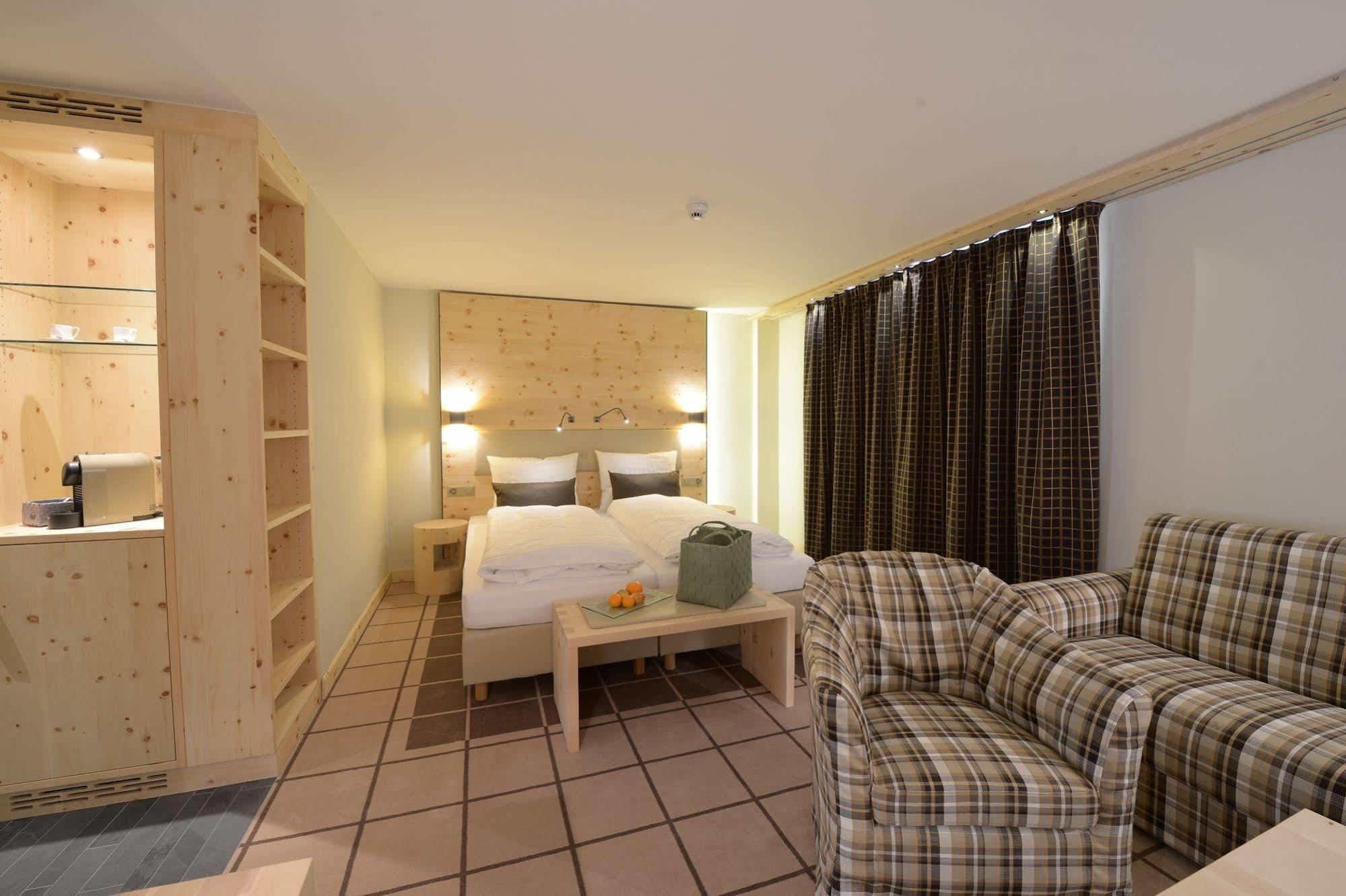 Alpenhotel Fleurs De צרמט מראה חיצוני תמונה