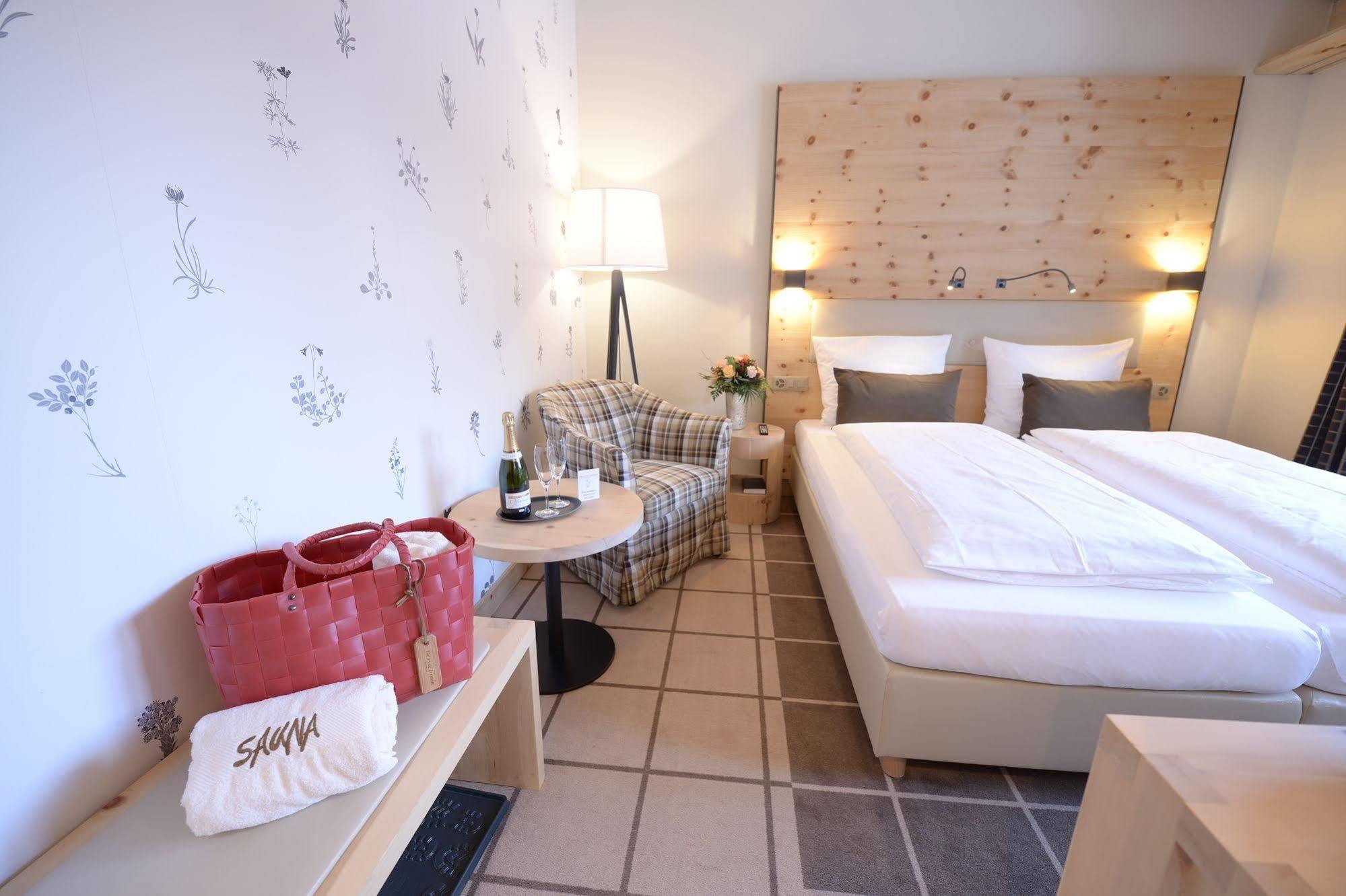 Alpenhotel Fleurs De צרמט מראה חיצוני תמונה