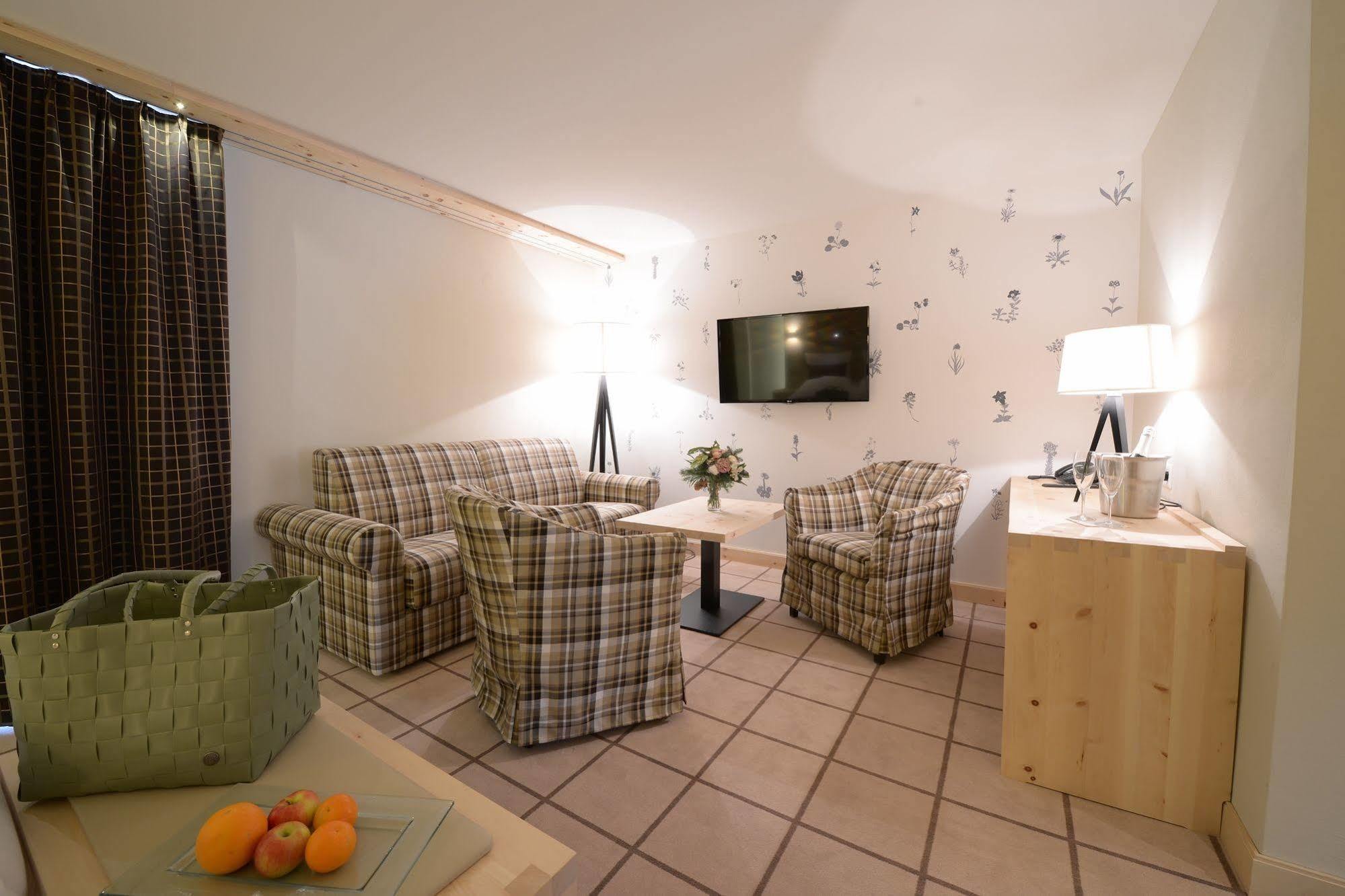 Alpenhotel Fleurs De צרמט מראה חיצוני תמונה